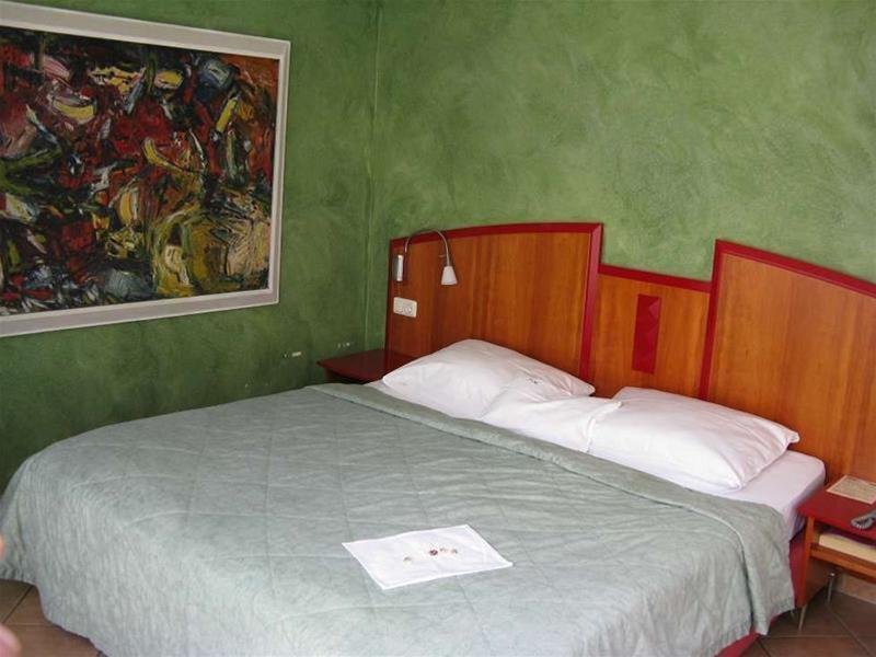 Hotel Mado Кельн Екстер'єр фото